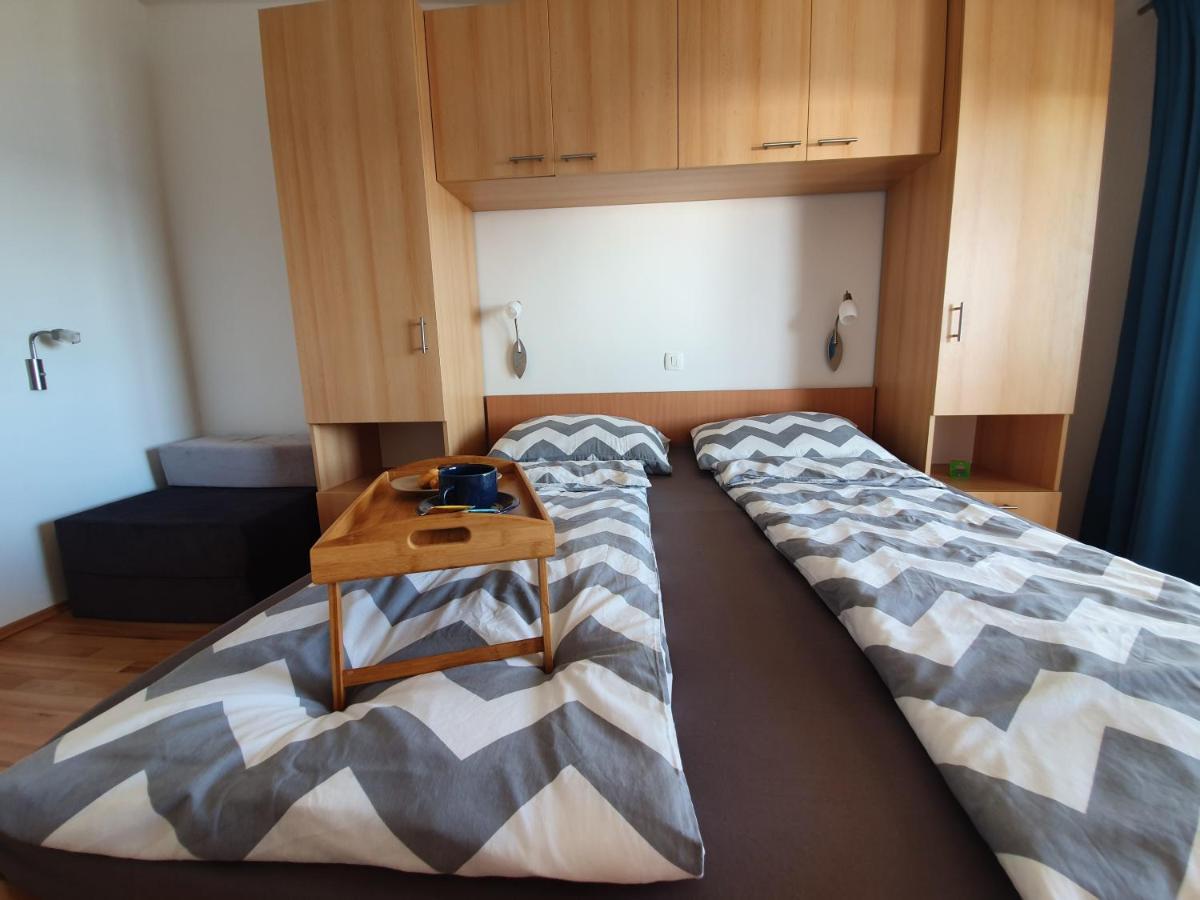 Comfortable Family Apt Iris 20M From Beach In Mandre Eksteriør bilde