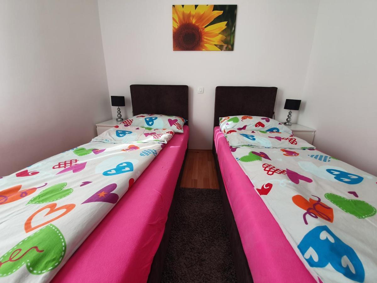 Comfortable Family Apt Iris 20M From Beach In Mandre Eksteriør bilde