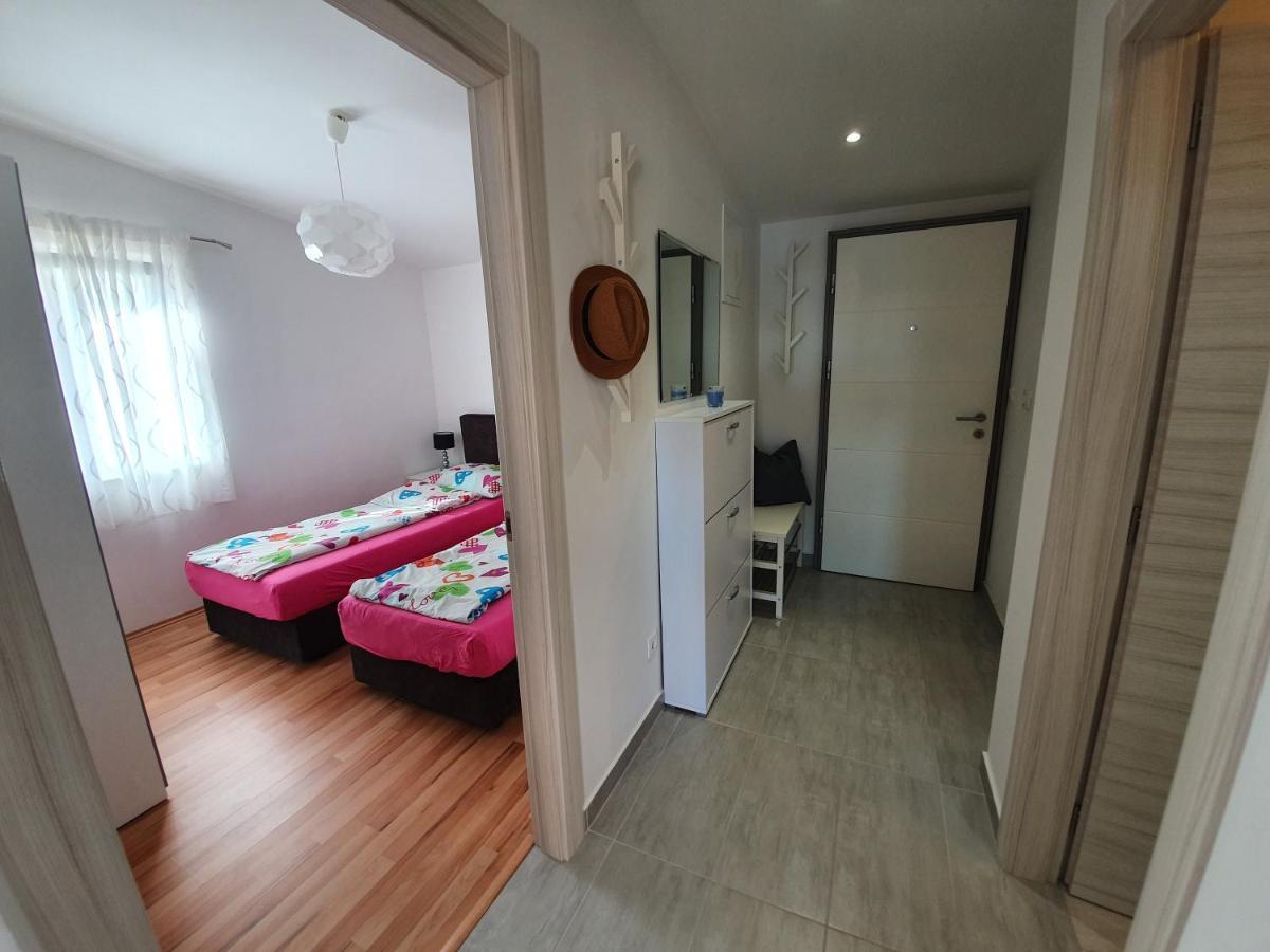 Comfortable Family Apt Iris 20M From Beach In Mandre Eksteriør bilde